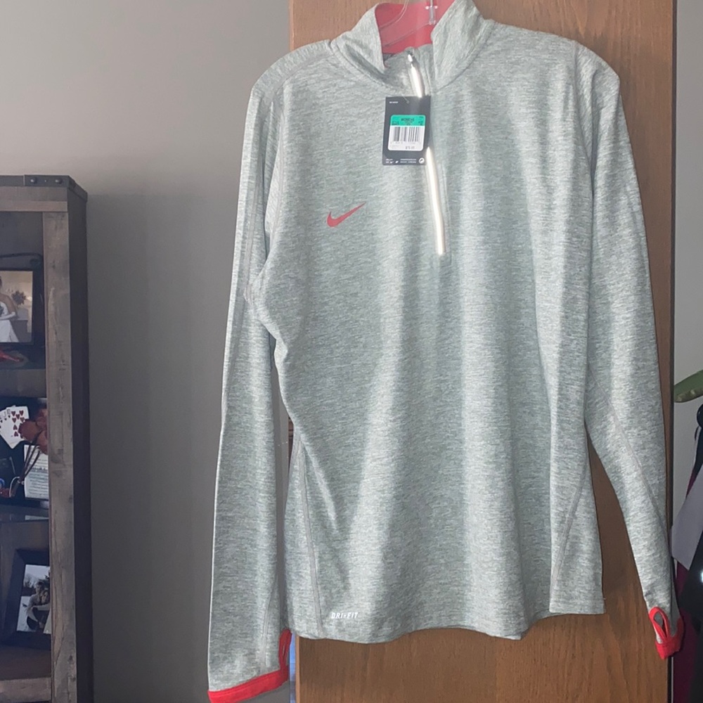 Nike long sleeve T-shirt
